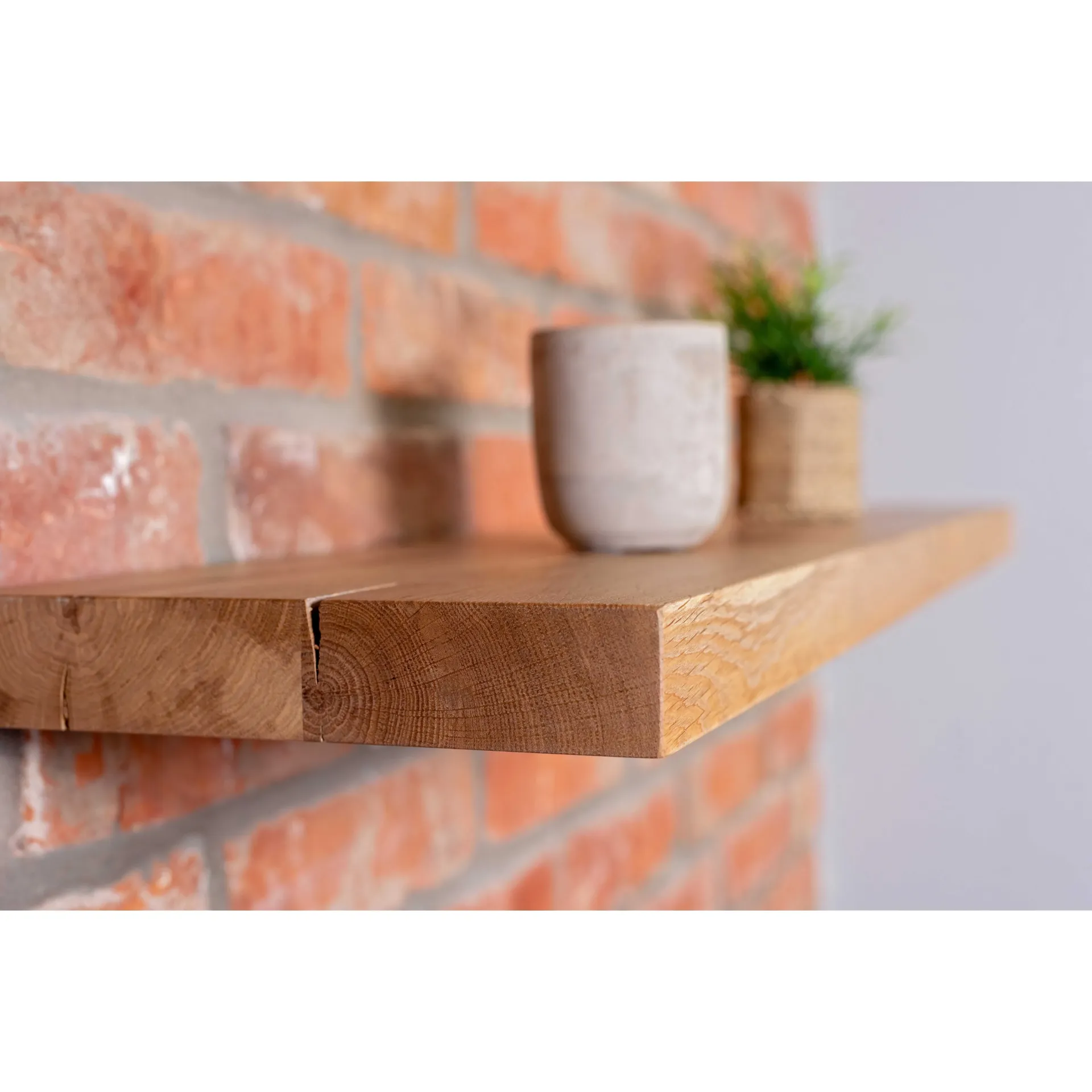 Loft (None, 30x250x600)